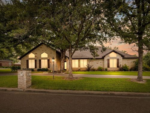 712 Middleton St, Rockdale, TX, 76567-2163 | Card Image