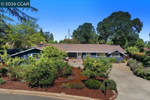 1025 Panadero Way, Clayton, CA, 94517-1341 | Card Image