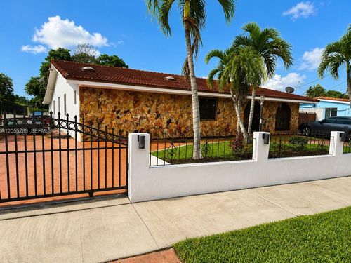11220 Sw 47th Ter, Miami, FL, 33165-5552 | Card Image