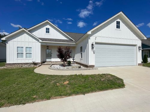 521 Walker Cir, New Albany, MS, 38652-1017 | Card Image