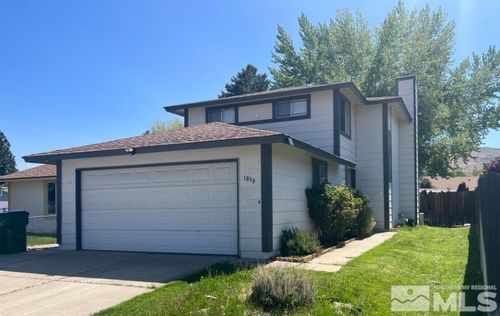 1890 Camelback Dr, Sparks, NV, 89434-8815 | Card Image