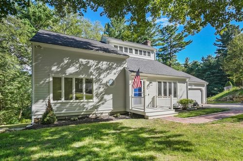 6 Barrows Rd, Mendon, MA, 01756-1100 | Card Image