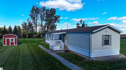 6065 E Millbrook Road, Mt. Pleasant, MI, 48858 | Card Image