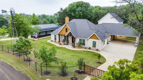 586 Rustic Oaks Rd, Combine, TX, 75159-5610 | Card Image