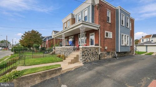 7524 Lawndale Ave, PHILADELPHIA, PA, 19111-2706 | Card Image