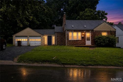 212 Thoroughman Ave, Saint Louis, MO, 63135-1673 | Card Image