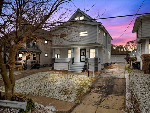 3367 E 102nd St, Cleveland, OH, 44104-5505 | Card Image