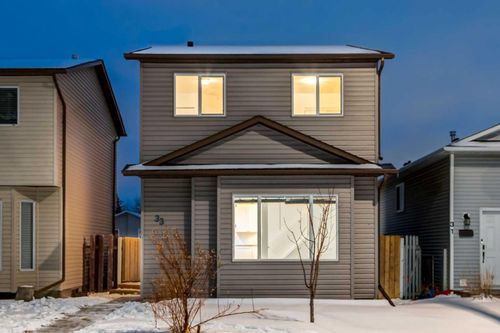 33 Martindale Crt Ne, Calgary, AB, T3J2V8 | Card Image