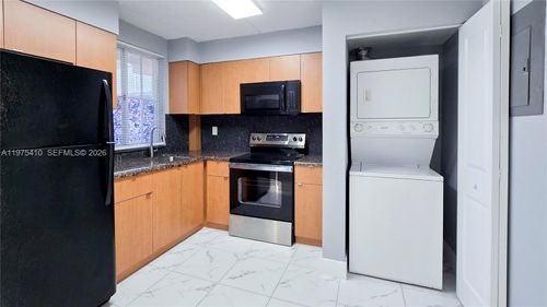 apt-307-6045 Nw 186th St, Hialeah, FL, 33015-6068 | Card Image