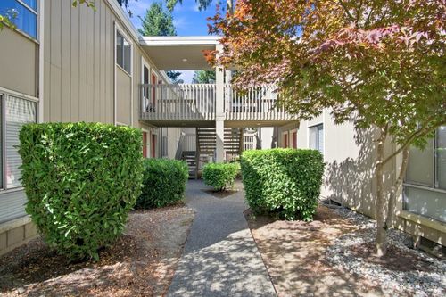b205-4801 180th St Sw, Lynnwood, WA, 98037-3624 | Card Image