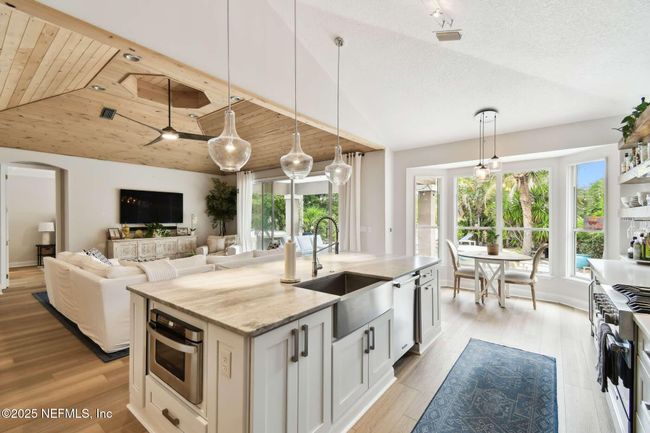 2900 Antigua Dr, House other with 3 bedrooms, 2 bathrooms and null parking in Jacksonville Beach FL | Image 4