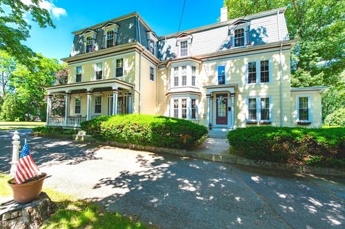 48 Mendon St, Blackstone, MA, 01504-1645 | Card Image