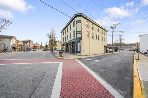 apt-1-20 Walker St, Goshen, NY, 10924-2056 | Card Image