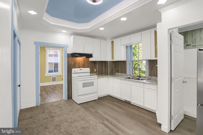 511 E Main St, House other with 5 bedrooms, 2 bathrooms and null parking in MIDDLEBURG PA | Image 14