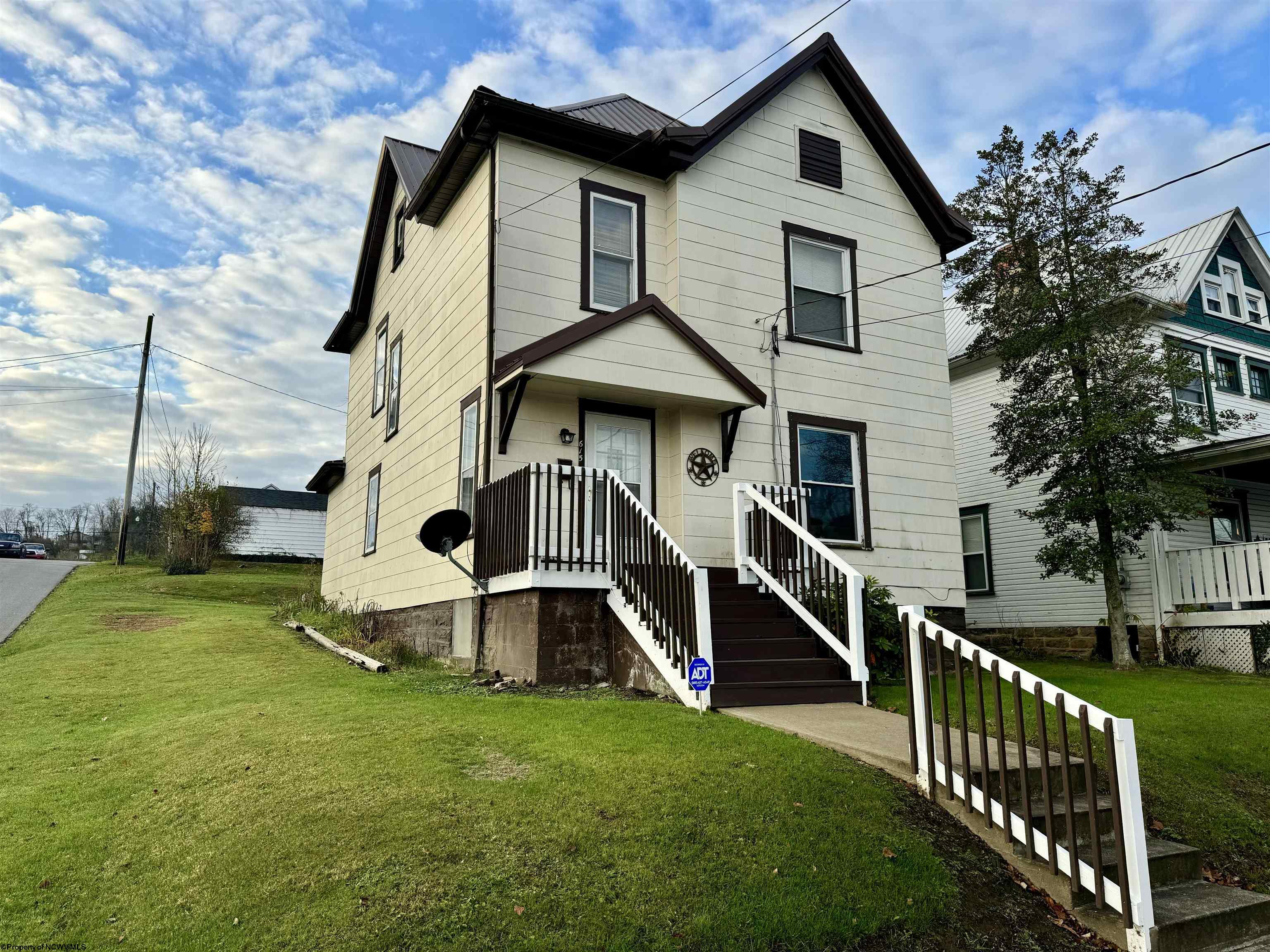 Ohio Ave, Fairmont, WV 26554