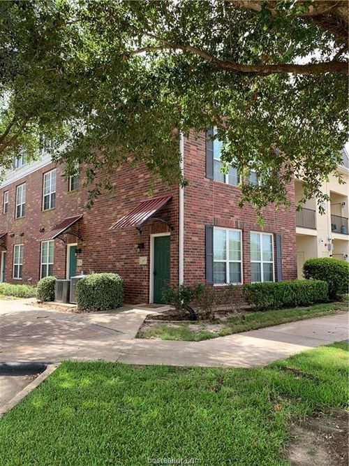 105-801 Luther St W, College Station, TX, 77840-2890 | Card Image