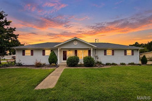 7 N 11th St, New Baden, IL, 62265-1501 | Card Image