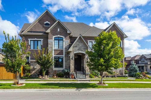 13 Arksey St., Whitby, ON, L1P0G5 | Card Image