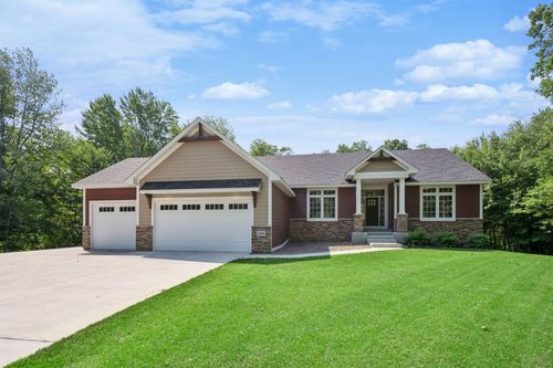 16083 Brant St Ne, Ham Lake, MN, 55304-5704 | Card Image