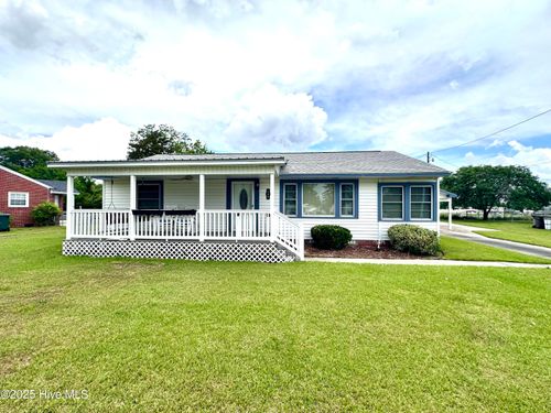 706 E Country Club Dr, Tarboro, NC, 27886-4208 | Card Image