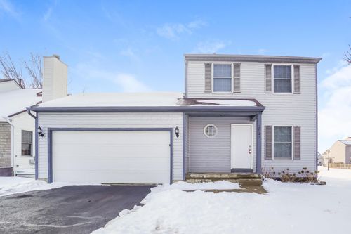 2027 Winding Hollow Dr, Grove City, OH, 43123-4789 | Card Image