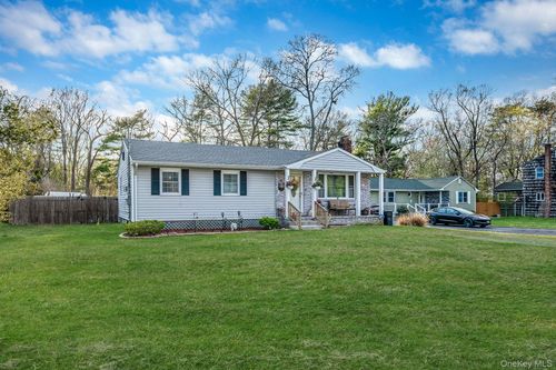 134 Park Lane, Brookhaven, NY, 11953 | Card Image