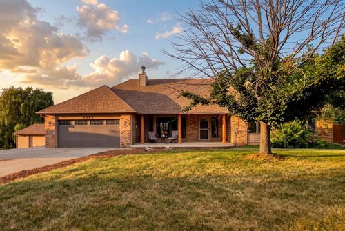 3065 225th St W, Farmington, MN, 55024-8995 | Card Image
