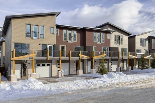104-1330 1 Ave, Canmore, AB, T1W1M4 | Card Image