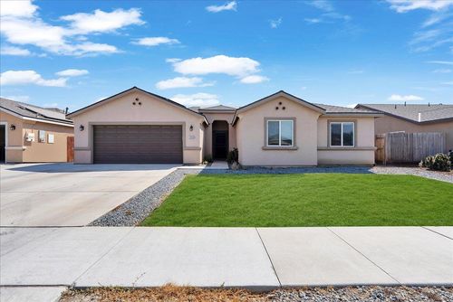 2439 Madeline Dr, Hanford, CA, 93230-8221 | Card Image