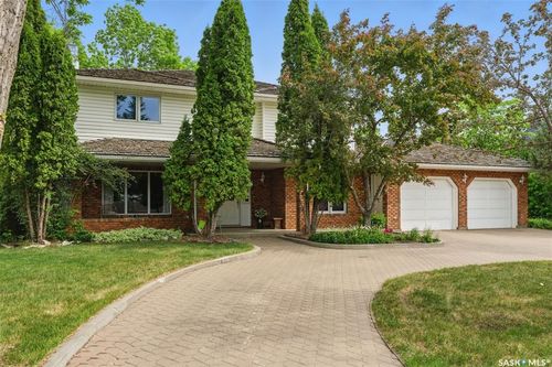 5052 7th St, Rosthern, SK, S0K3R0 | Card Image