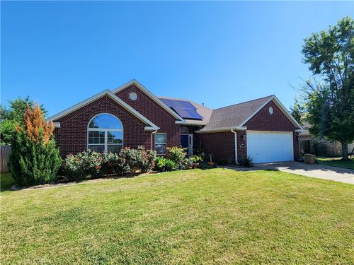 3508 W Lonoke Dr, Fayetteville, AR, 72704-7094 | Card Image
