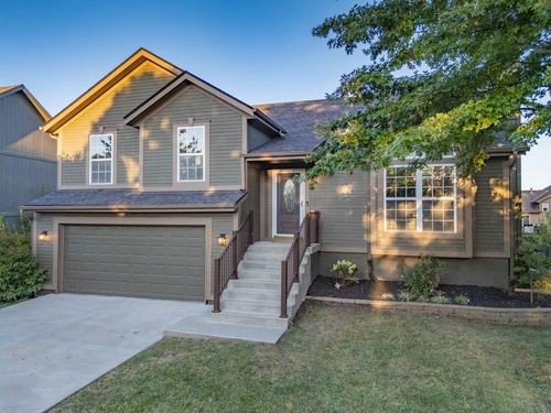 16115 S Cooper St, Olathe, KS, 66062-3197 | Card Image