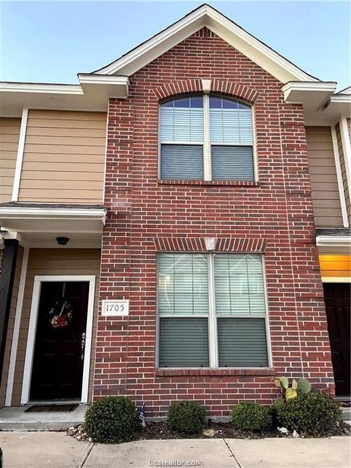 1705-1000 Spring Loop, College Station, TX, 77840-2268 | Card Image