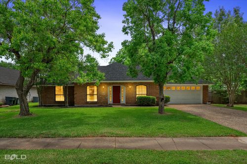 532 Northpark Dr, Bossier City, LA, 71111-2242 | Card Image