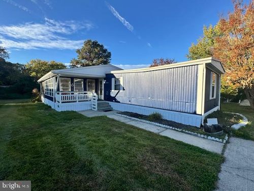 17236 Pine Water Dr, LEWES, DE, 19958-4012 | Card Image