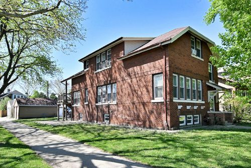 4703 W Parker Ave, CHICAGO, IL, 60639-1832 | Card Image