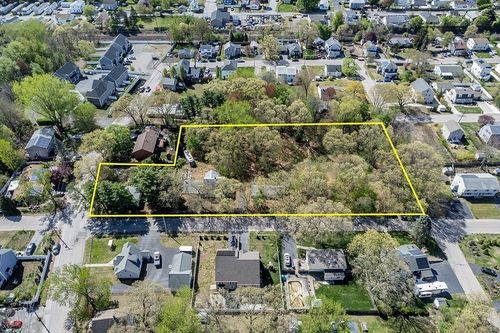 79 Scott St, Attleboro, MA, 02703-7962 | Card Image