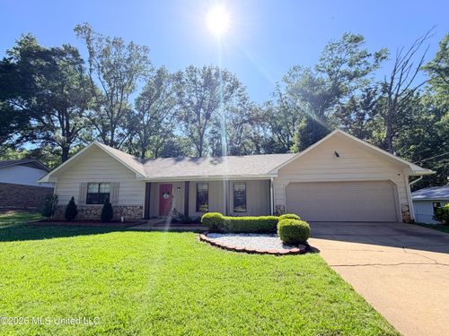 151 Oak Park Dr, Forest, MS, 39074-3035 | Card Image