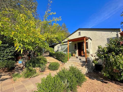 926 Champion Lane, Deer Park, CA, 94576 | Card Image