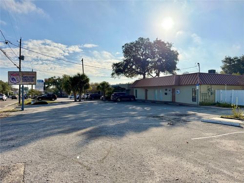 1302 W Busch Blvd, TAMPA, FL, 33612-7710 | Card Image