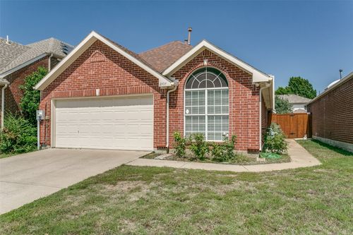 2107 Amherst Dr, Lewisville, TX, 75067-6106 | Card Image