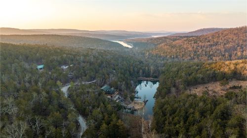 863 Collins Rd, Galena, MO, 65656-9677 | Card Image