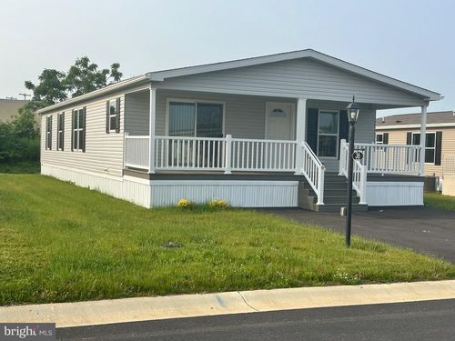 36 Evergreen Aly, PALMYRA, PA, 17078-8913 | Card Image