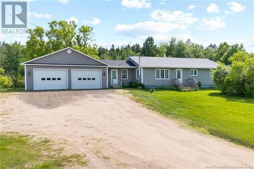 2335 Rte 104, Greenhill Lake, NB, E6E1V6 | Card Image