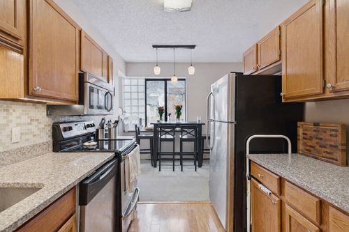 apt-i-718 Portland Ave, Saint Paul, MN, 55104-7179 | Card Image