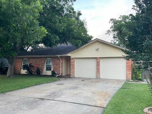 2009 Jones St, Rosenberg, TX, 77471-5330 | Card Image