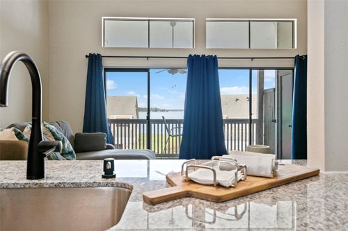 162 April Point Dr S, Montgomery, TX, 77356-5858 | Card Image