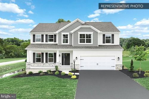 2 Forgedale Dr, CARLISLE, PA, 17015-4381 | Card Image