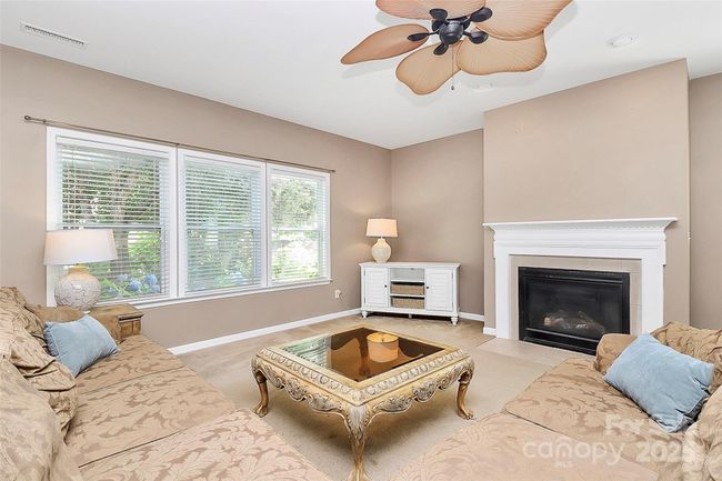 Great Room | Image 16