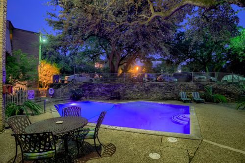 apt-107-620 S 1st St, Austin, TX, 78704-1135 | Card Image